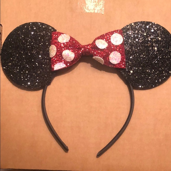 Custom Minnie Ears - Picture 1 of 3
